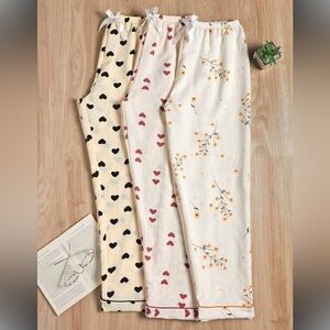 🛑SOLD🛑 3pc sleep pants with heart & floral print